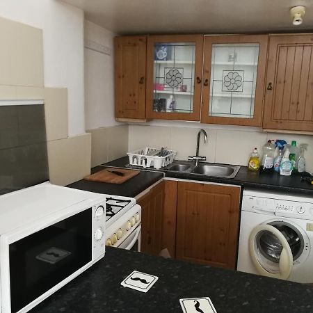 Budget Double Bedroom Near Glasgow City Centre And West End Zewnętrze zdjęcie